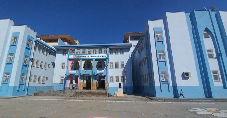 Diyarbakır Kayapınar Yaşar Eğitim ve Kültür Vakfı İlkokulu yenilendi