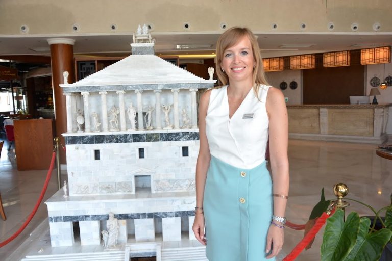 “Turizm ve otelcilik sektöründe misafir memnuniyeti stratejik bir alan”