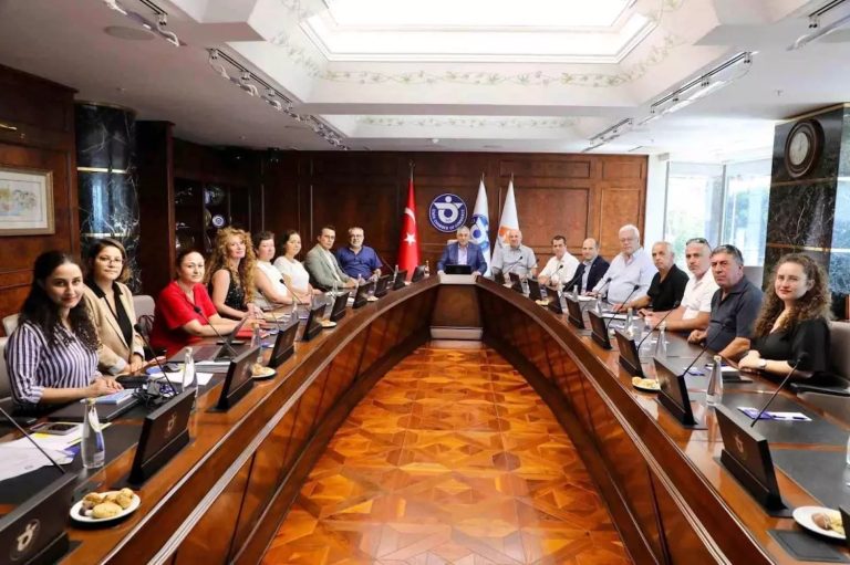 İzmir Körfezi’ndeki kirliliğe, sirkülasyon kanalı önerisi