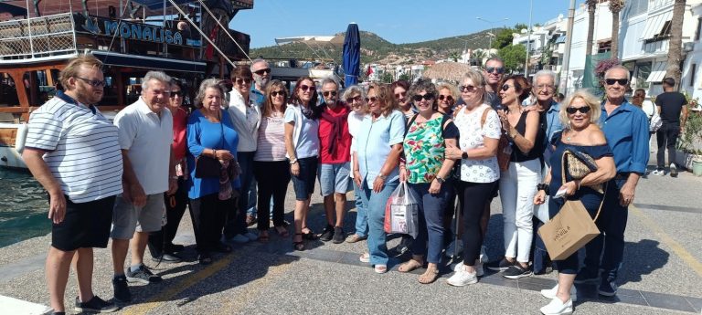Türkler adalara, adalı Yunanlılar Foça’ya geliyor