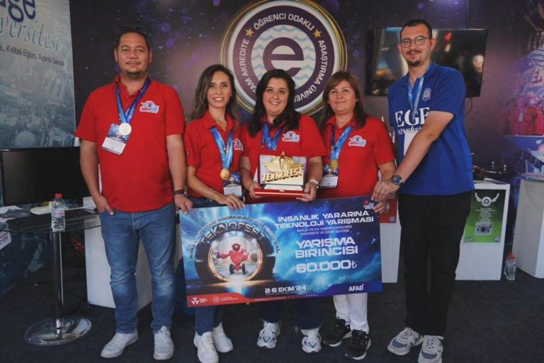EGESAM-BİYOİZLEM Takımı’ndan TEKNOFEST başarısı