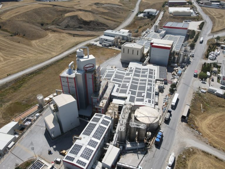 Türk Henkel, ‘2024 Enerji Yönetimi İçgörü Ödülü’nü aldı
