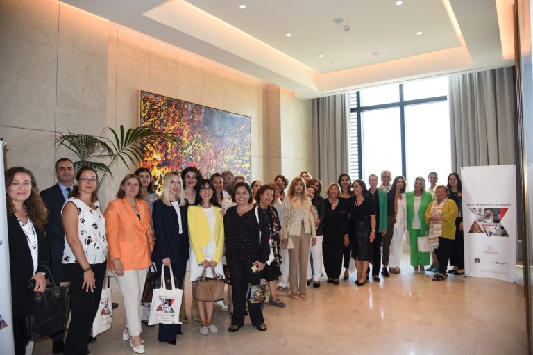 İzmirli kadınlardan ‘Sanatta Girişimcilik Projesi’