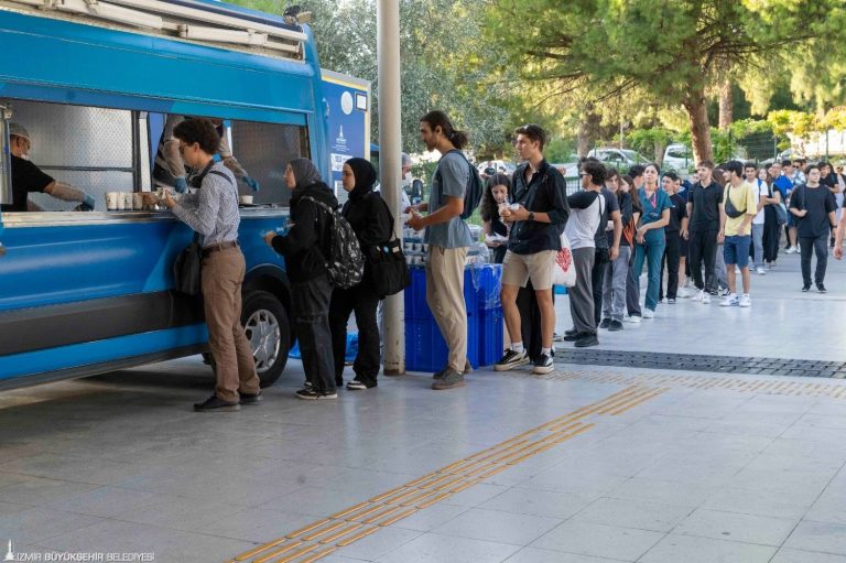 Üniversitelilere ‘sıcacık’ destek