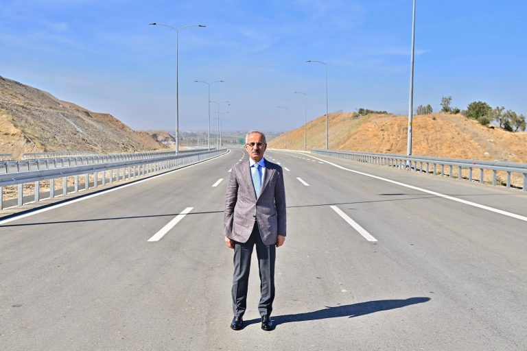 Aydın-Denizli Otoyolu ile yılda 5,3 milyar TL tasarruf sağlanacak
