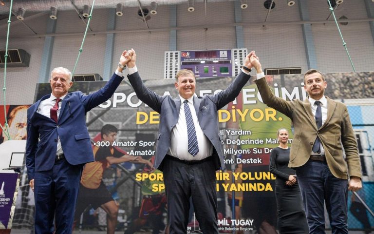İzmir Belediyesi’nden amatör kulüplere 22 milyon TL destek