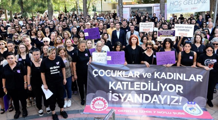 Bornovalı kadınlar Gar Katliamı’nı andı