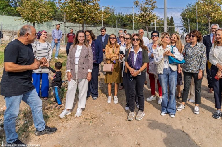 Kadifekaleli kadınlarla dayanışma sofrası