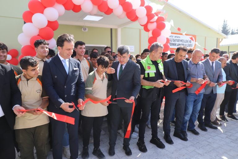 HUGO BOSS ve AHBAP Antakya’da meslek lisesi açtı