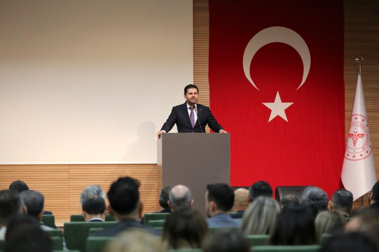 İzmir Şehir Hastanesi’nin 1. yılı kutlandı
