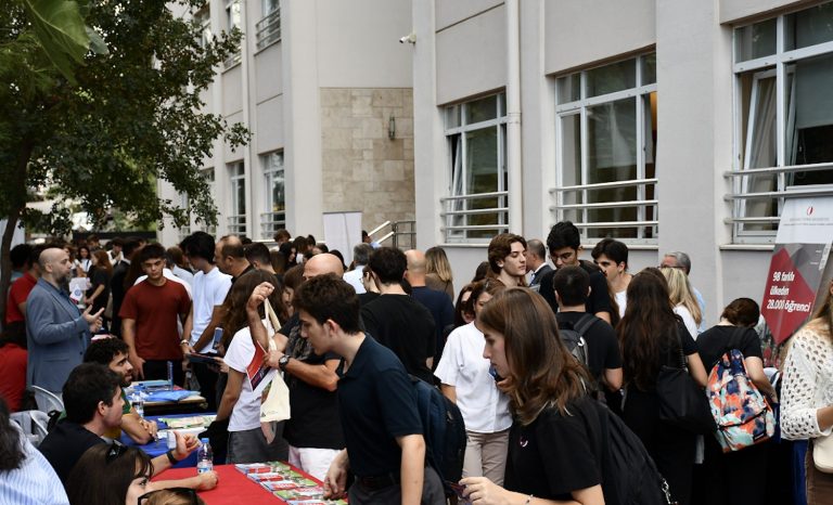 İzmir’de üniversitelerden zirve gibi buluşma