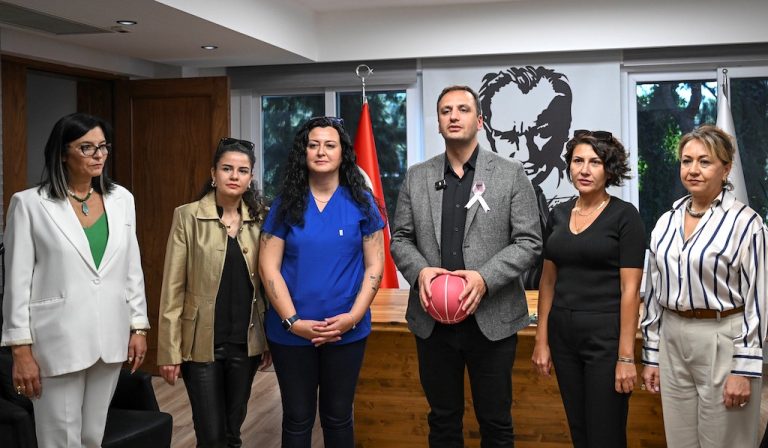 Bornova Belediyesi’nden Meme Kanseri Farkındalık Semineri