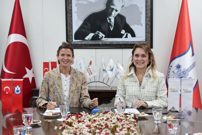 Konak’tan eğitim ve gençlere yönelik iki protokol 