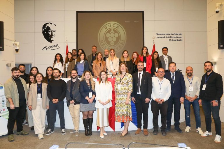 Buca’da ‘İklim Değişikliği’ masaya yatırıldı 