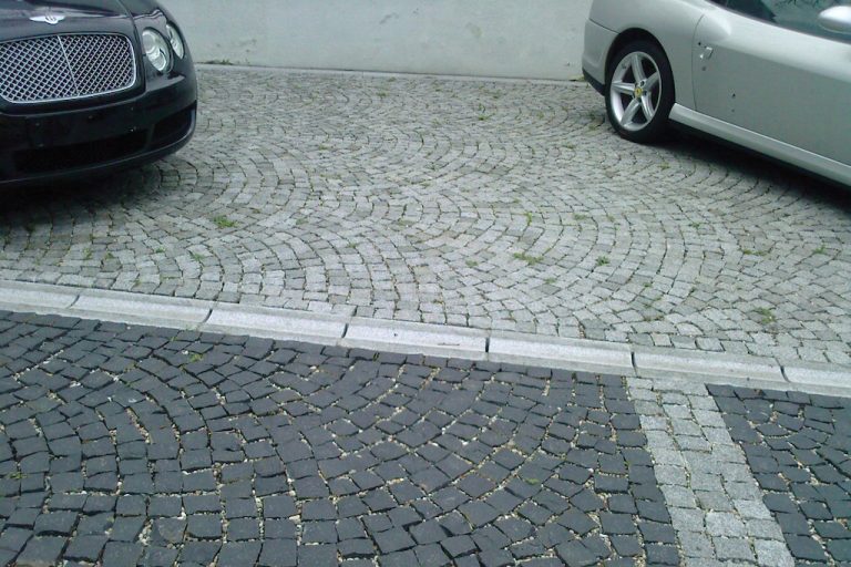 Kağıthane Belediye Başkanlığı andezit ve granit döşeme işleri yaptıracak