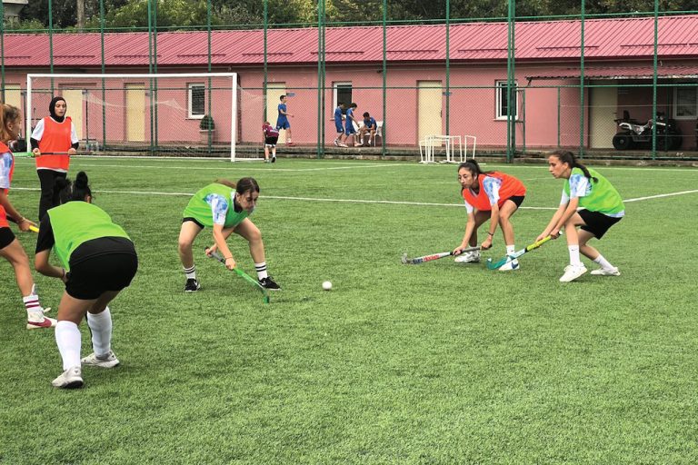Muğla Büyükşehir Belediye Başkanlığı Çim Hokeyi Antrenman Sahası yaptıracak