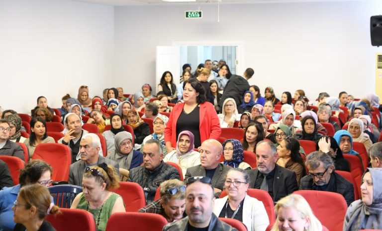 Karabağlar’dan bağımlılıkla mücadele seminerleri 