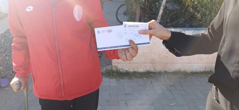 Selçuk’tan ihtiyaç sahibi vatandaşlara kış desteği