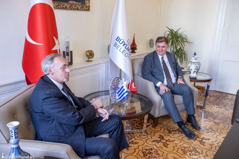 İzmir ve Uruguay arasında kültürel köprü