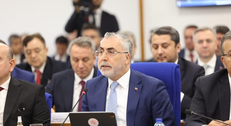 “Kalıcı refah için çalışmalarımızı kararlılıkla sürdürüyoruz”