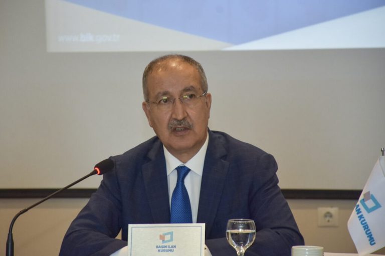 Erkılınç: Nitelikli gazetelerle yola devam etmek zorundayız