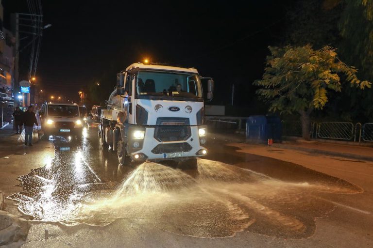 Buca’da temizlik çalışmaları aralıksız sürüyor