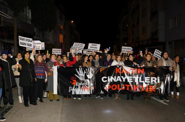 Karabağlar, kadına şiddete karşı tek yürek