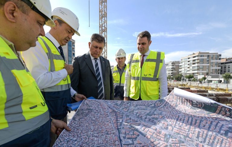 İzmir’de en büyük pay ulaşım projelerine ayrıldı