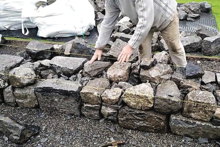 İyidere Belediyesi taş duvar yaptıracak