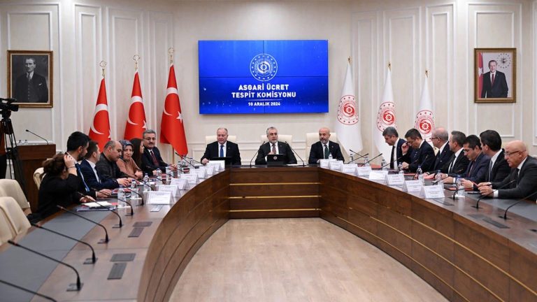Işıkhan: Çalışanlar bu sürecin sahibi, öznesi ve dinamosu