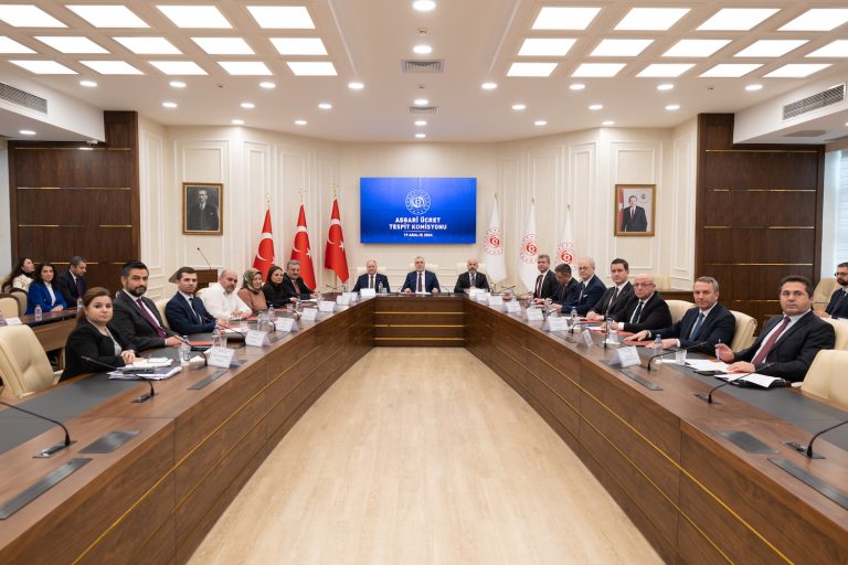 Asgari ücrette gözler son toplantıda