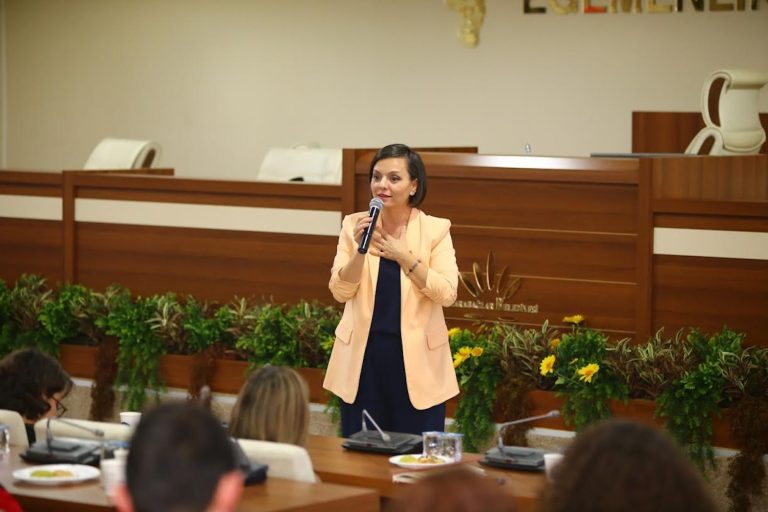 Karabağlar, 1 Ocak’ta E-İMAR’a geçiyor