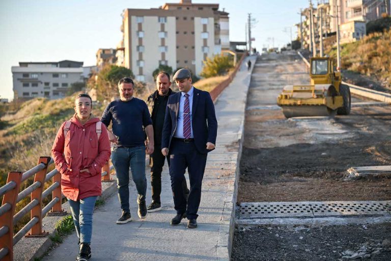 Başkan Eşki: Yol sorununu bitireceğiz