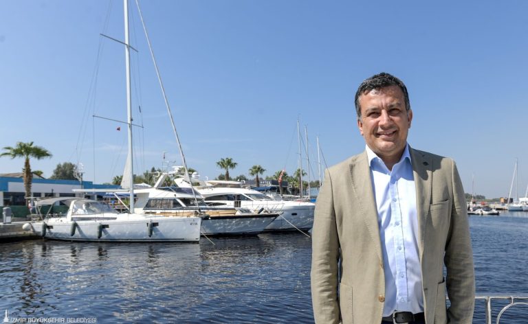 İZDENİZ’den uyarı: Yolculuk bitmeden ayağa kalkmayın!