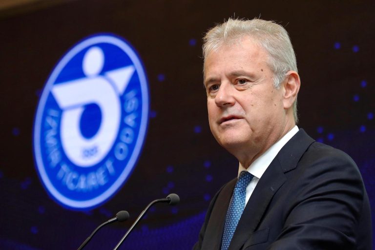 “Özel sektör ücretleri asgarinin üstüne çıkmamalı”