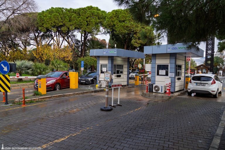 Yeni yılda otopark ücretlerine zam yok