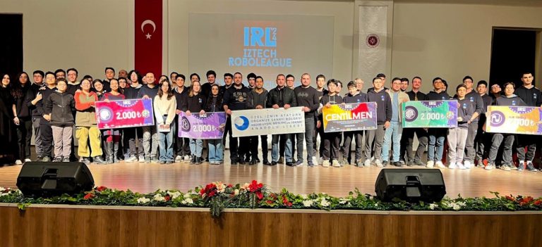 Öğrencilerden robotik yarışmada büyük başarı