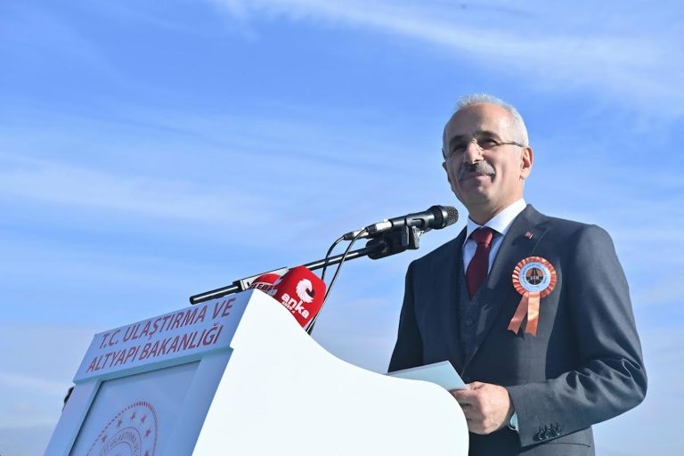 Korkuteli-Elmalı Yolu yarın hizmete açılıyor