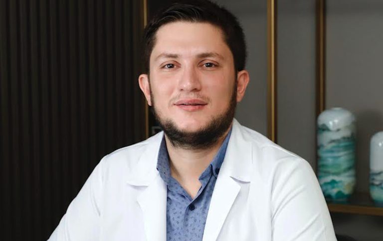 Yenidoğan sarılığında erken teşhis ve tedavi önemli
