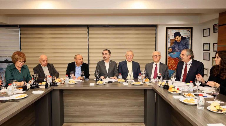 İZSİAD, 2025 yılı yol haritasını belirledi