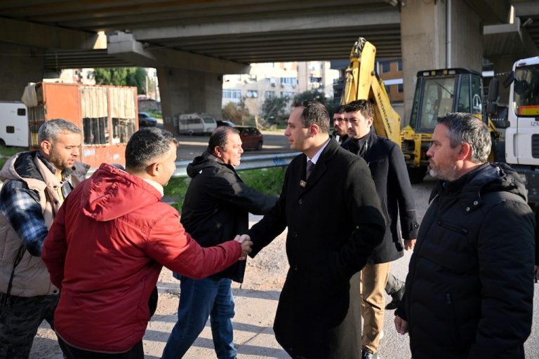 Bornova’da yol sorunlarına acil çözüm