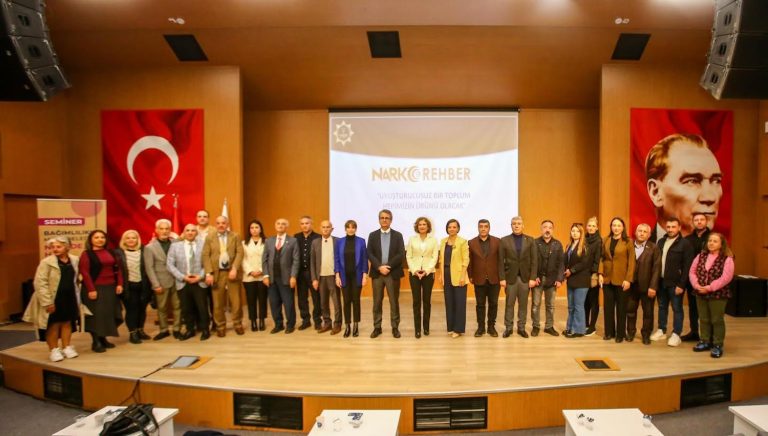 Karabağlar’dan bağımlılıkla mücadele semineri 
