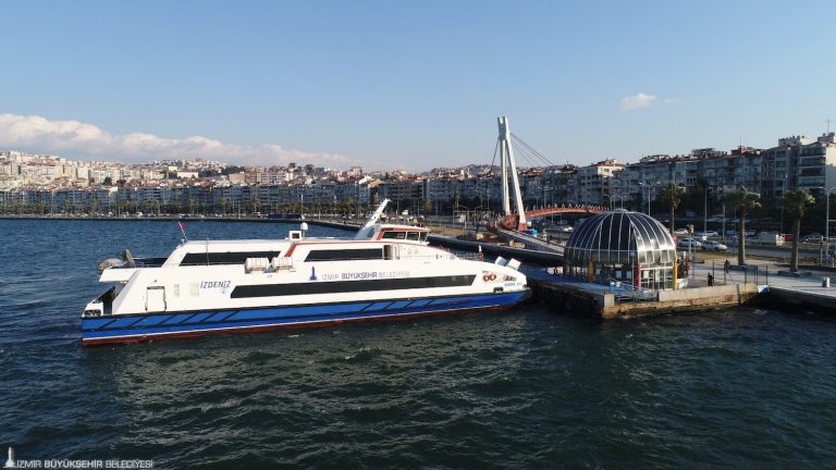 Göztepe ve Karantina iskeleleri yeniden hizmette