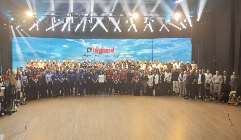 Legrand Türkiye, iş ortaklarıyla bir araya geldi