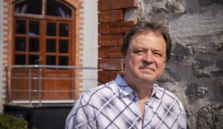 “Yapılar yönetmeliğe uygun olmalı”