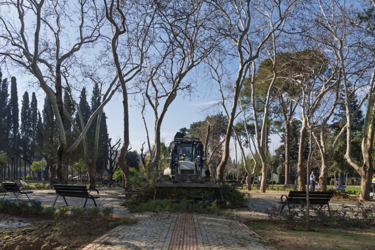 Hasanağa Bahçesi baştan sona yenileniyor