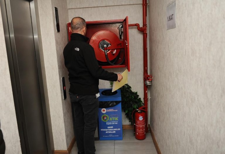 Karşıyaka’da 8 konaklama tesisine ruhsat iptali