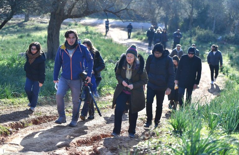 İzmir’in parklarında safari turları başladı