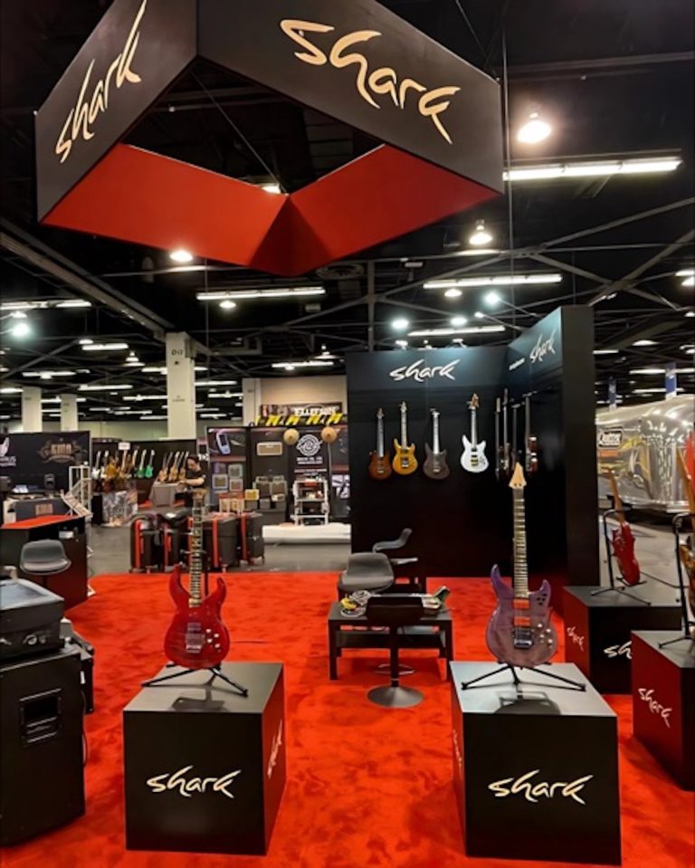NAMM 2025’in en yenilikçi projesi Shark Guitars oldu