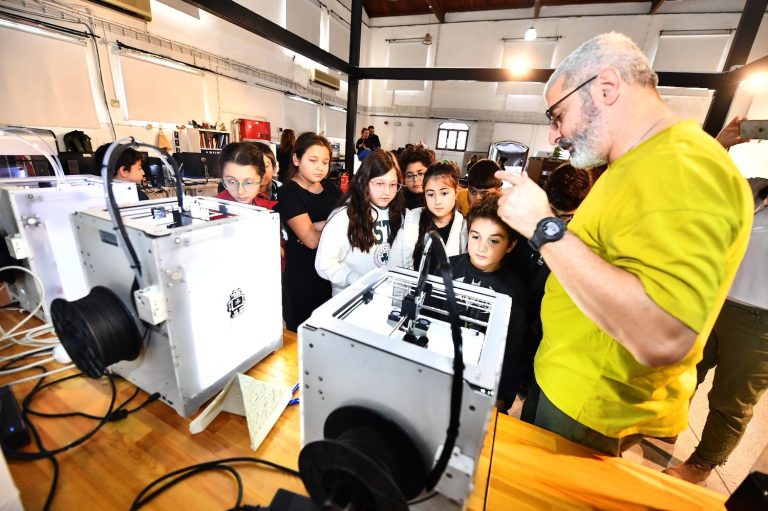 Geleceğin girişimcileri FabrikaLab İzmir’de buluştu